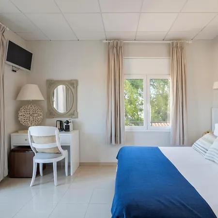 Hotel La Goleta Llanca