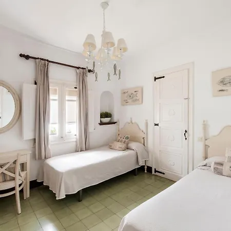 La Goleta Hotel 2*