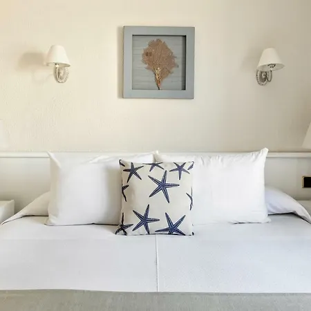 Hotel La Goleta 2*