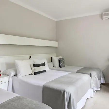 La Goleta Hotel