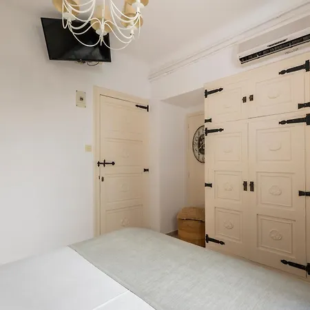 La Goleta 2* Llançà