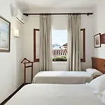 Ξενοδοχείο La Goleta 2*