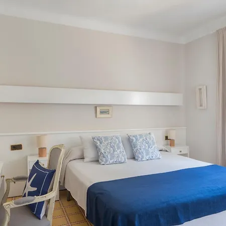 La Goleta Otel